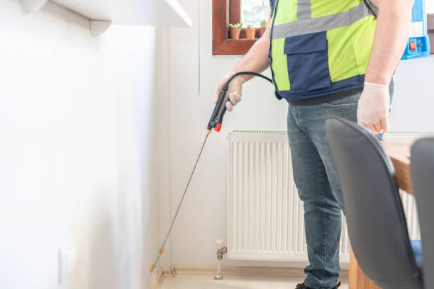 Best Pest Removal Services  in Sanibel, FL